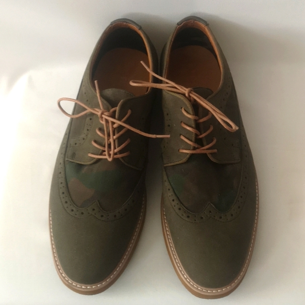 Men's Oxford Style Green with Camo Pattern by Call it Spring, Like-new Size 12US